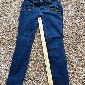 Belle & Sky Dark Blue Skinny Jeans with Zip Pocket Accents